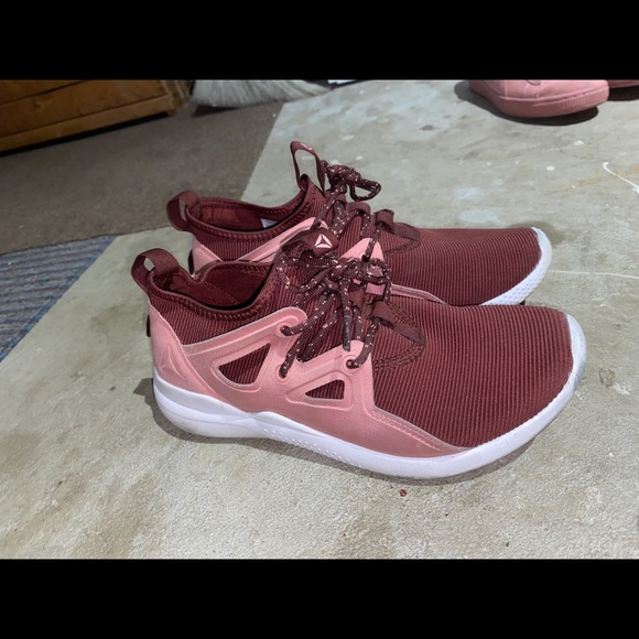 Reebok running shoes - Picture 4 of 5